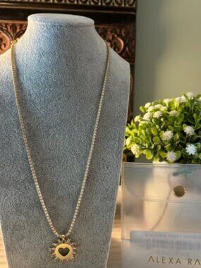 Bar by Alexa Rae "Eternal Heart Necklace" on Gold